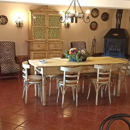 Vakantiehuis Vacacional Con Piscina