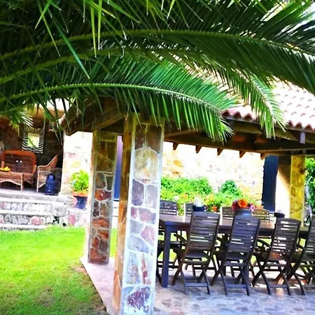 Vakantiehuis Vacacional Con Piscina Trevías